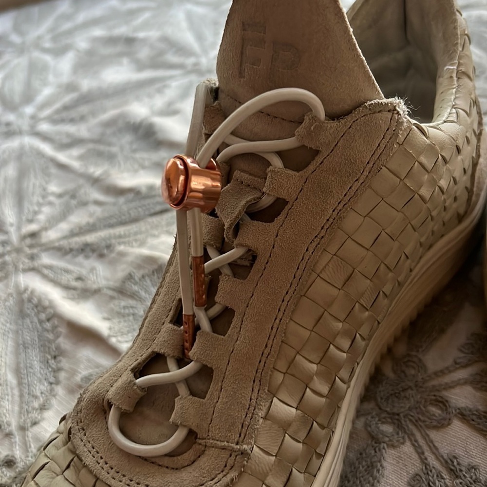 Vintage filling pieces